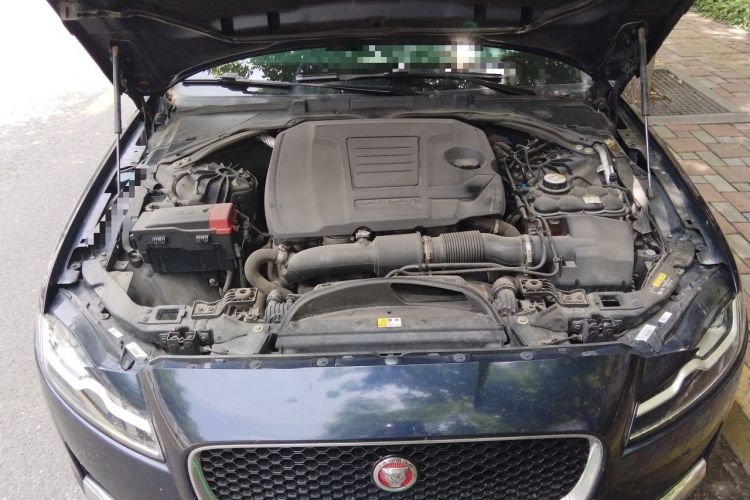 Used Jaguar XFL 2020 XFL 2.0T P250 Two-Wheel-Drive Luxury Edition Engine Bay