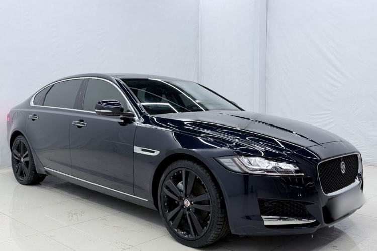 Used Jaguar XFL 2020 XFL 2.0T P250 Four-Wheel Drive Luxury Edition Exterior 2