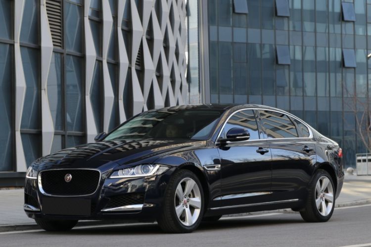 Used Jaguar XFL 2020 XFL 2.0T P200 Two-Wheel-Drive Elite Edition Exterior 4
