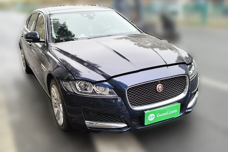 Used Jaguar XFL 2020 XFL 2.0T P200 Two-Wheel-Drive Elite Edition Front Right 45 Deg