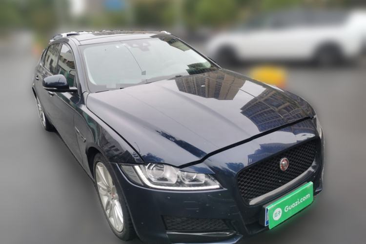 Used Jaguar XFL 2020 XFL 2.0T P200 Two-Wheel-Drive Rally Flag Edition Front Right 45 Deg