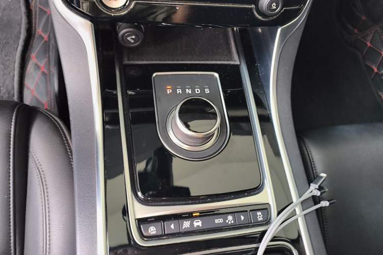 Used Jaguar XFL 2020 XFL 2.0T P200 Two-Wheel-Drive Elite Edition Gear Lever