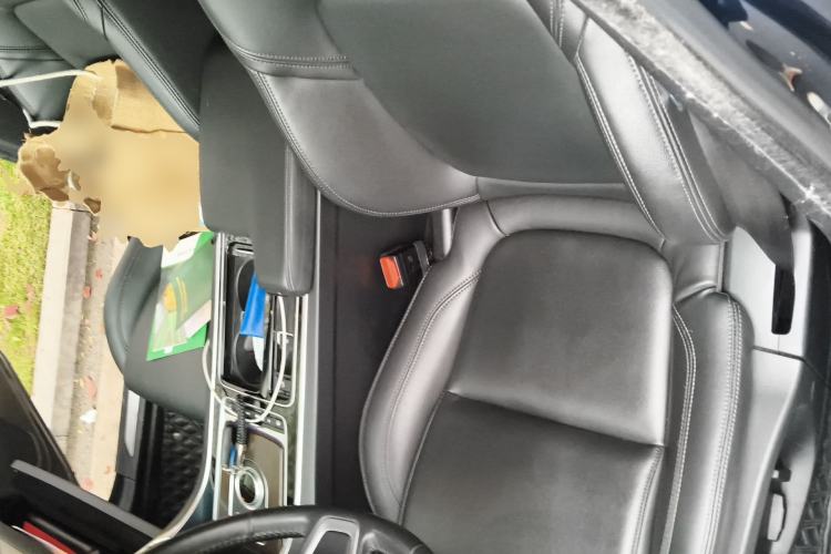 Used Jaguar XFL 2020 XFL 2.0T P200 Two-Wheel-Drive Elite Edition Left Front Seat
