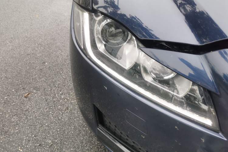 Used Jaguar XFL 2020 XFL 2.0T P200 Two-Wheel-Drive Rally Flag Edition Right Front Headlight
