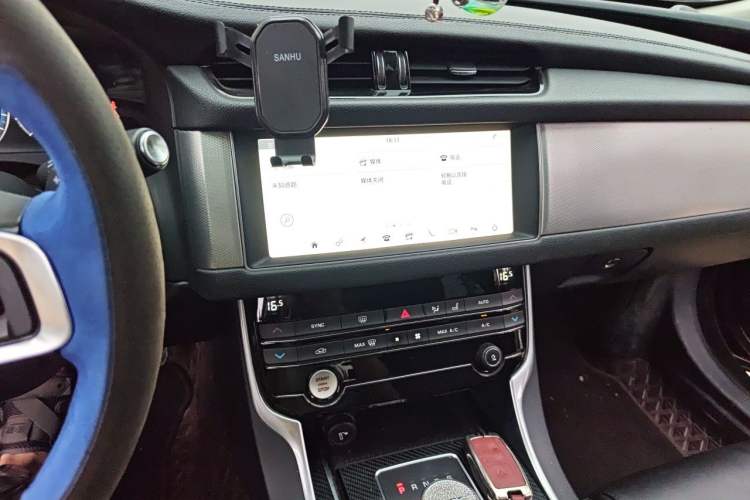 Used Jaguar XFL 2020 XFL 2.0T P200 Two-Wheel-Drive Elite Edition Audio And AC Panel