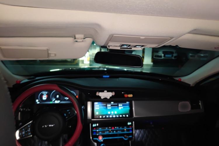Used Jaguar XFL 2020 XFL 2.0T P200 Two-Wheel-Drive Elite Edition Center Console