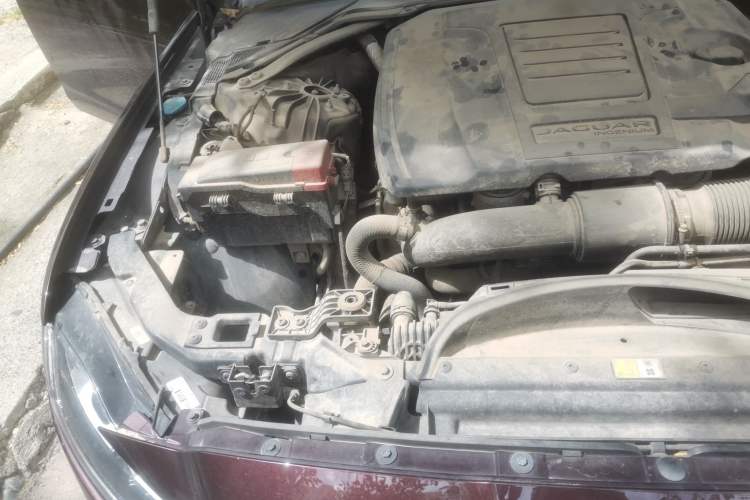Used Jaguar XFL 2020 XFL 2.0T P200 Two-Wheel-Drive Rally Flag Edition Engine Bay Right