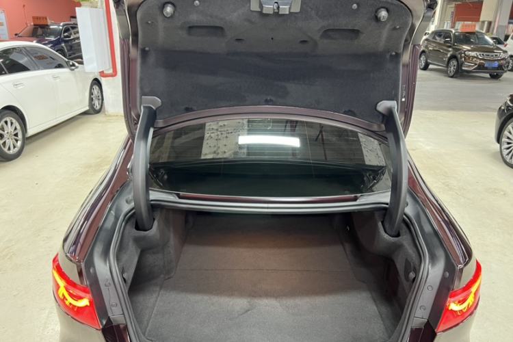 Used Jaguar XFL 2020 XFL 2.0T P200 Two-Wheel-Drive Elite Edition Exterior 10