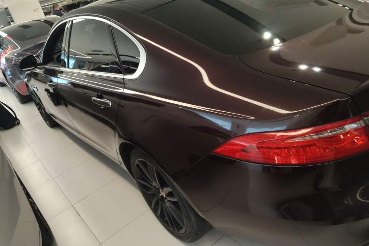 Used Jaguar XFL 2020 XFL 2.0T P250 Four-Wheel Drive Luxury Edition Exterior 3