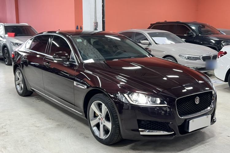 Used Jaguar XFL 2020 XFL 2.0T P200 Two-Wheel-Drive Elite Edition Exterior 9