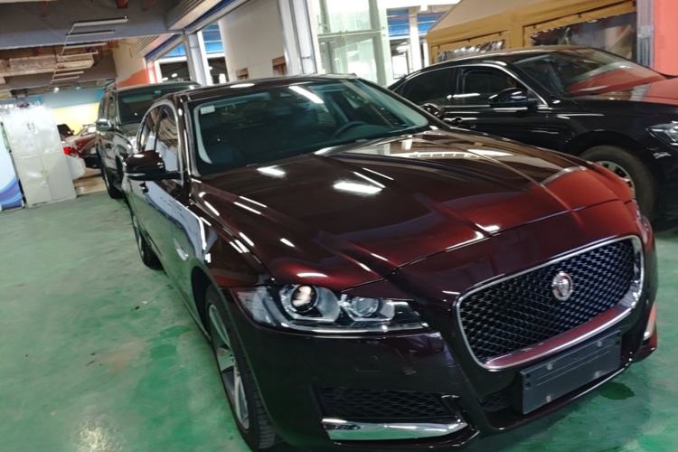 Used Jaguar XFL 2020 XFL 2.0T P200 Two-Wheel-Drive Elite Edition Front Right 45 Deg