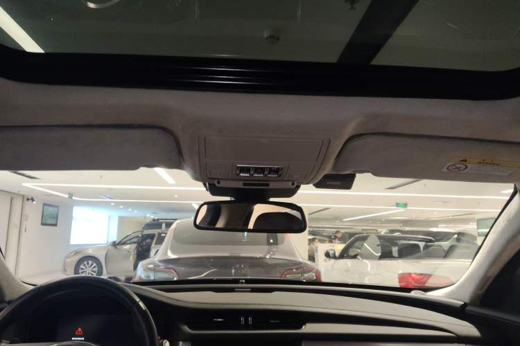 Used Jaguar XFL 2020 XFL 2.0T P250 Four-Wheel Drive Luxury Edition Headliner