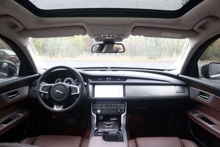 Used Jaguar XFL 2020 XFL 2.0T P250 Four-Wheel Drive Luxury Edition Interior 1