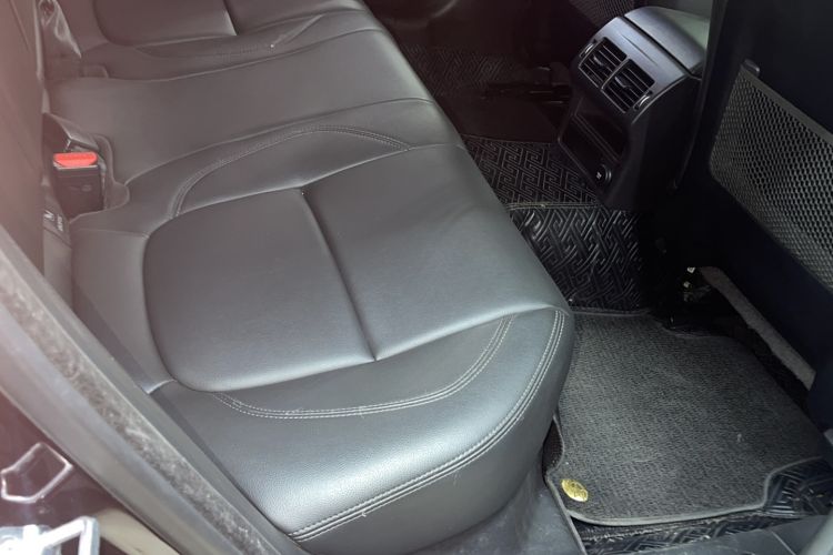 Used Jaguar XFL 2020 XFL 2.0T P200 Two-Wheel-Drive Elite Edition Interior 2