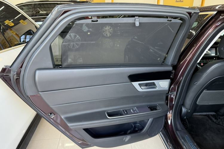 Used Jaguar XFL 2020 XFL 2.0T P200 Two-Wheel-Drive Elite Edition Interior 6