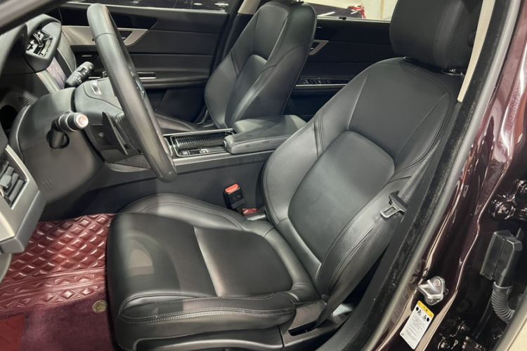 Used Jaguar XFL 2020 XFL 2.0T P200 Two-Wheel-Drive Elite Edition Interior 9
