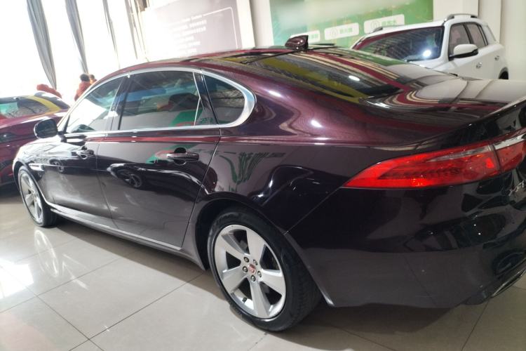 Used Jaguar XFL 2020 XFL 2.0T P200 Two-Wheel-Drive Elite Edition Left Side