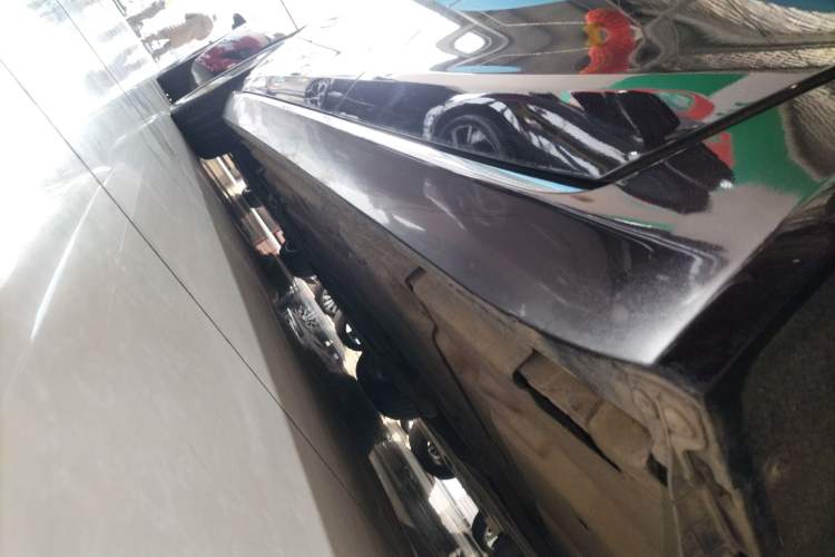 Used Jaguar XFL 2020 XFL 2.0T P200 Two-Wheel-Drive Elite Edition Left Side Sill