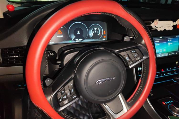 Used Jaguar XFL 2020 XFL 2.0T P200 Two-Wheel-Drive Elite Edition Steering Wheel