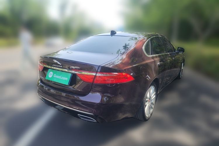 Used Jaguar XFL 2020 XFL 2.0T P250 Four-Wheel Drive Luxury Edition Rear Right 45 Deg