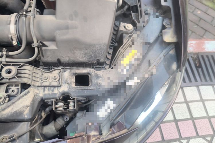 Used Jaguar XFL 2020 XFL 2.0T P200 Two-Wheel-Drive Rally Flag Edition Engine Bay Left