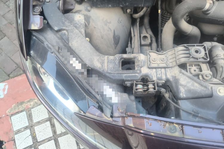 Used Jaguar XFL 2020 XFL 2.0T P200 Two-Wheel-Drive Rally Flag Edition Engine Bay Right