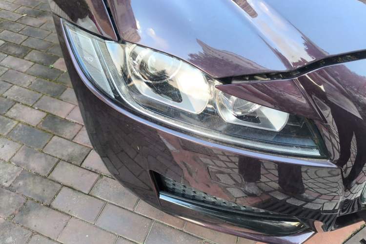 Used Jaguar XFL 2020 XFL 2.0T P200 Two-Wheel-Drive Rally Flag Edition Right Front Headlight