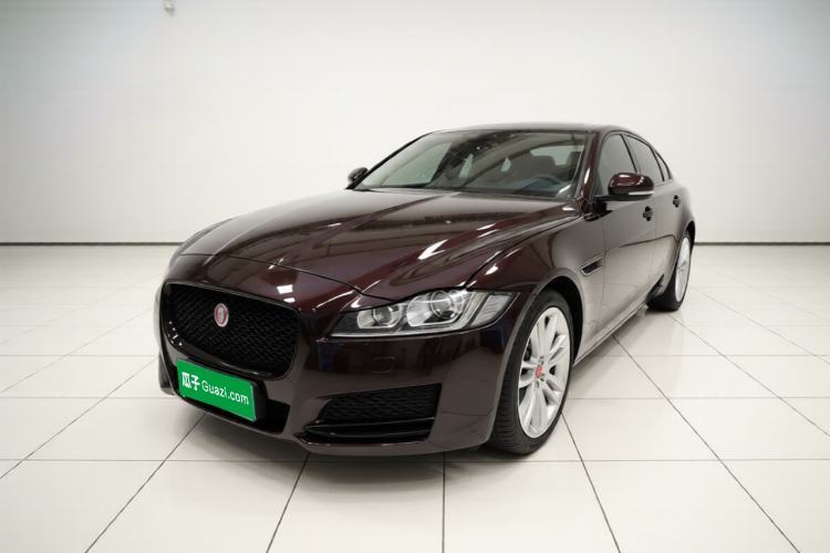 Jaguar XFL 2020 XFL 2.0T P200 Two-Wheel-Drive Rally Flag Edition usado Guazi used car, China used car export, Used car for sale, Used cars, Cheapest cars for sale