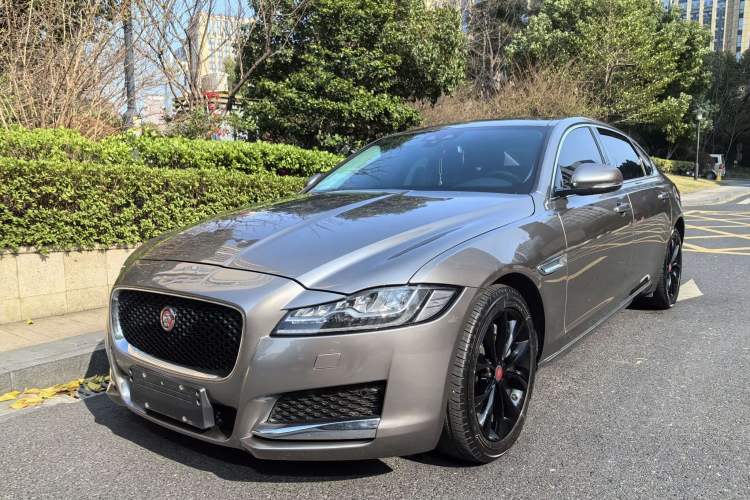 Jaguar XFL 2020 XFL 2.0T P250 Two-Wheel-Drive Luxury Edition usata Guazi used car, China used car export, Used car for sale, Used cars, Cheapest cars for sale
