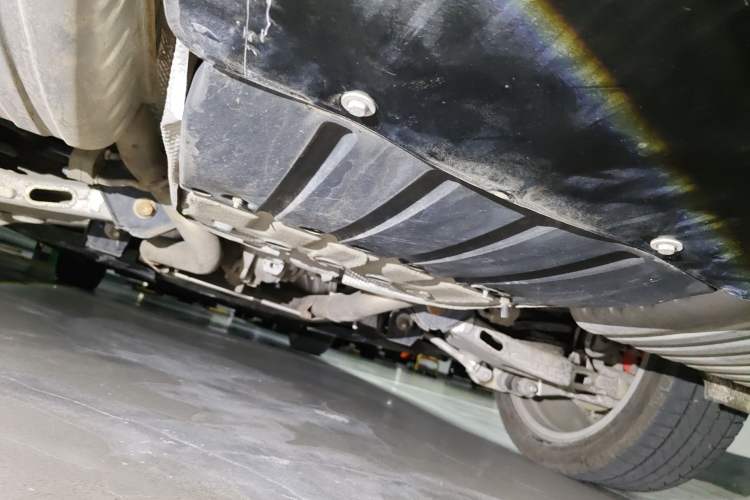 Used Jaguar XFL 2020 XFL 2.0T P250 Four-Wheel Drive Luxury Edition Chassis Rear