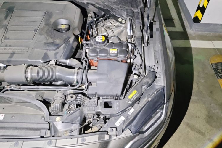 Used Jaguar XFL 2020 XFL 2.0T P250 Four-Wheel Drive Luxury Edition Engine Bay Left