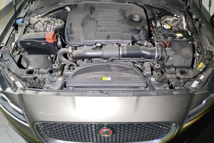 Used Jaguar XFL 2020 XFL 2.0T P250 Four-Wheel Drive Luxury Edition Engine Bay