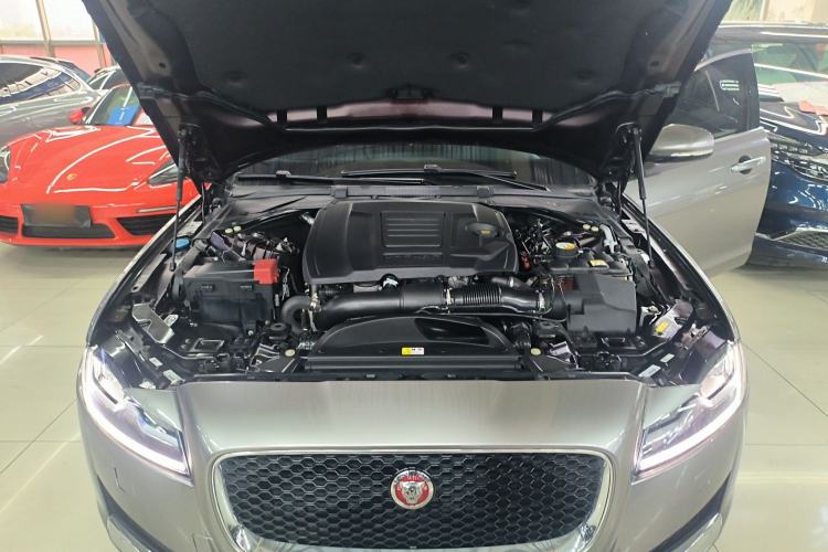 Used Jaguar XFL 2020 XFL 2.0T P250 Two-Wheel-Drive Luxury Edition Engine Bay