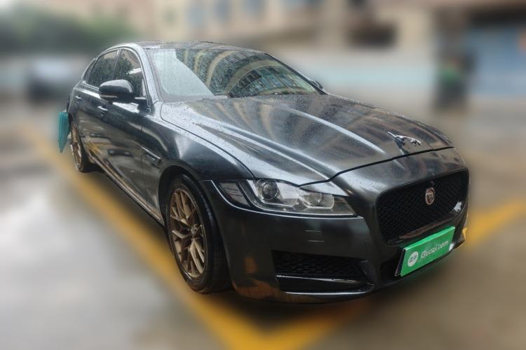 Used Jaguar XFL 2020 XFL 2.0T P200 Two-Wheel-Drive Elite Edition Front Right 45 Deg