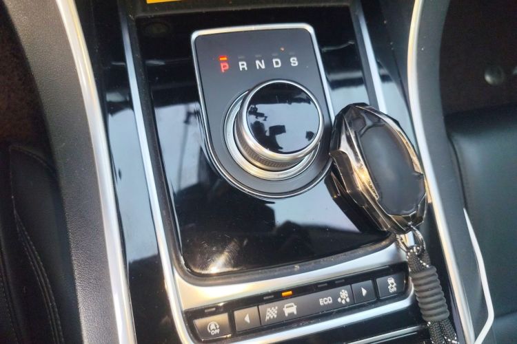 Used Jaguar XFL 2020 XFL 2.0T P200 Two-Wheel-Drive Elite Edition Gear Lever
