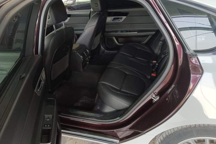 Used Jaguar XFL 2020 XFL 2.0T P200 Two-Wheel-Drive Elite Edition Left Rear Seat