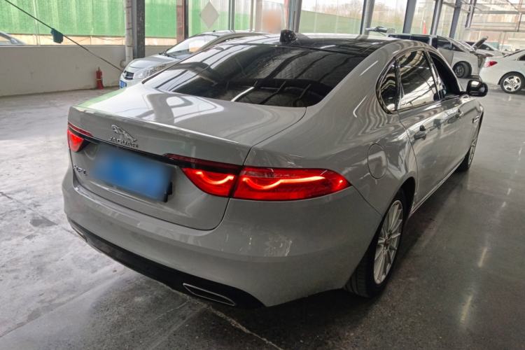 Used Jaguar XFL 2020 XFL 2.0T P200 Two-Wheel-Drive Elite Edition Rear Right 45 Deg