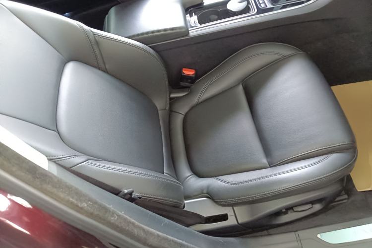 Used Jaguar XFL 2020 XFL 2.0T P200 Two-Wheel-Drive Elite Edition Right Front Seat