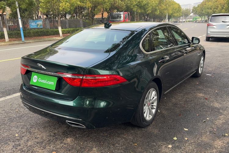 Used Jaguar XFL 2020 XFL 2.0T P200 Two-Wheel-Drive Windflower Edition Rear Right 45 Deg