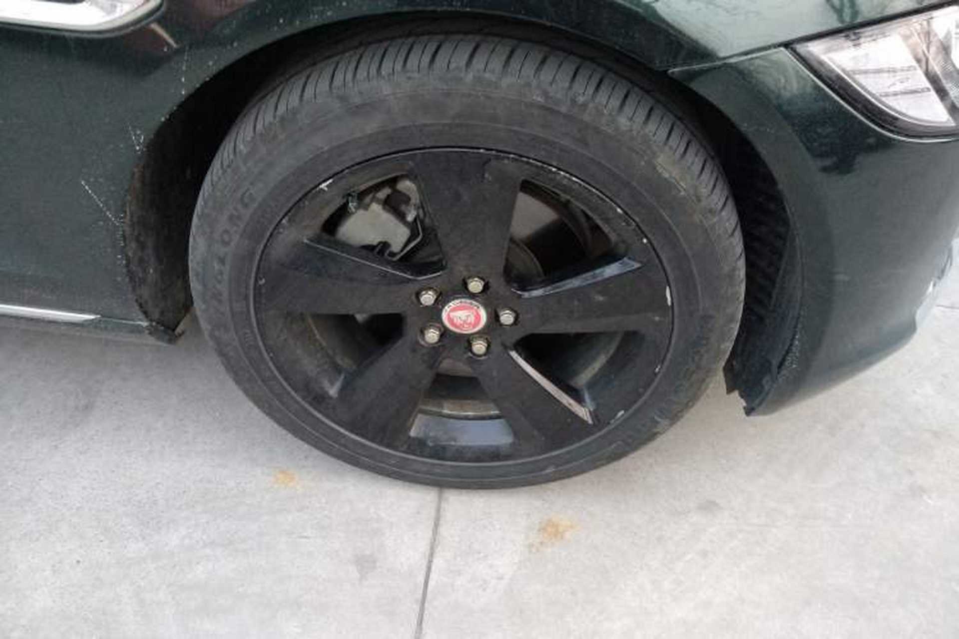 Used Jaguar XFL 2020 XFL 2.0T P200 Two-Wheel-Drive Elite Edition Right Front Wheel Hub