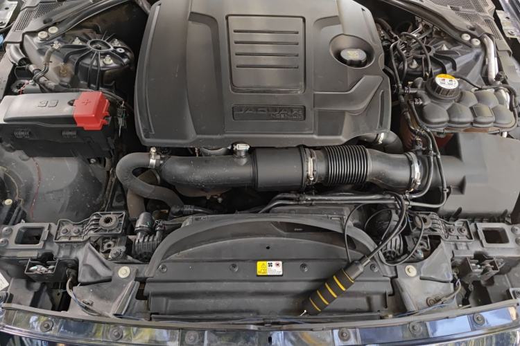 Used Jaguar XFL 2020 XFL 2.0T P200 Two-Wheel-Drive Elite Edition Engine Bay