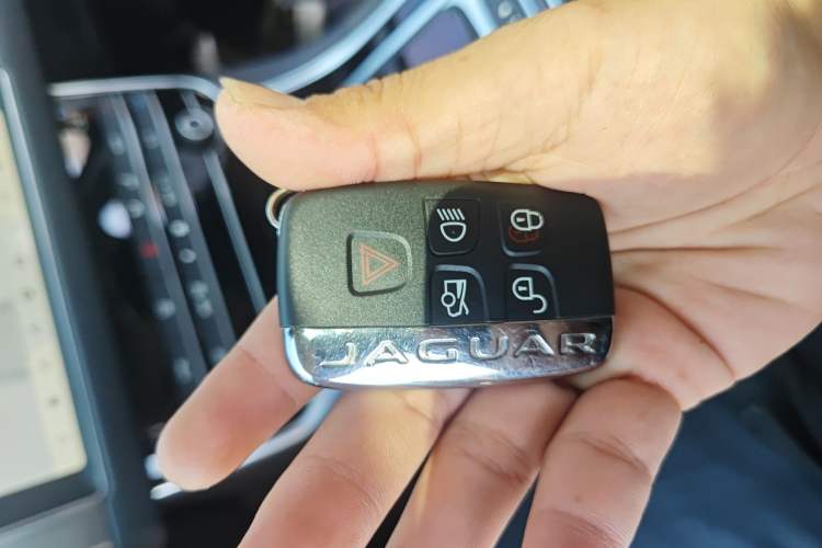 Used Jaguar XFL 2020 XFL 2.0T P200 Two-Wheel-Drive Elite Edition Vehicle Key