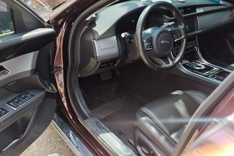 Used Jaguar XFL 2020 XFL 2.0T P200 Two-Wheel-Drive Elite Edition Driver Seat