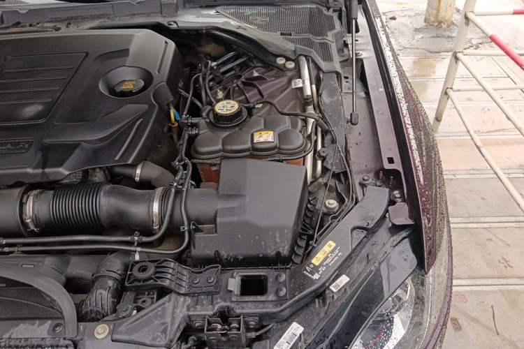 Used Jaguar XFL 2020 XFL 2.0T P200 Two-Wheel-Drive Elite Edition Engine Bay Left