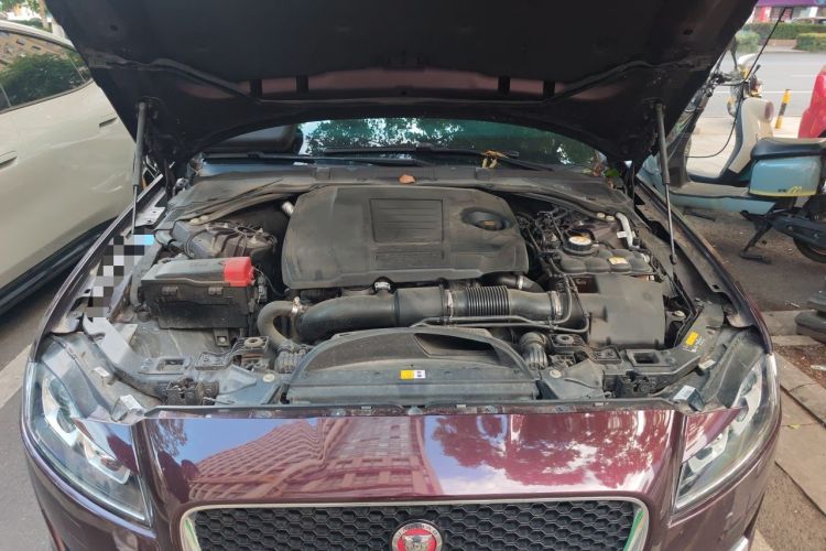 Used Jaguar XFL 2020 XFL 2.0T P200 Two-Wheel-Drive Elite Edition Engine Bay