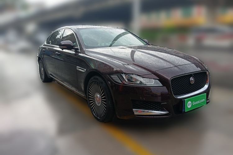 Used Jaguar XFL 2020 XFL 2.0T P200 Two-Wheel-Drive Elite Edition Front Right 45 Deg