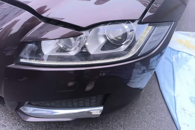 Used Jaguar XFL 2020 XFL 2.0T P200 Two-Wheel-Drive Windflower Edition Left Front Headlight
