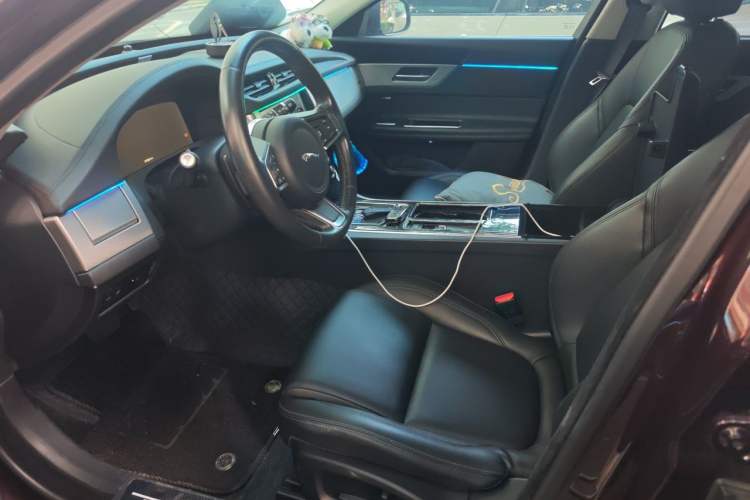 Used Jaguar XFL 2020 XFL 2.0T P200 Two-Wheel-Drive Elite Edition Left Front Seat