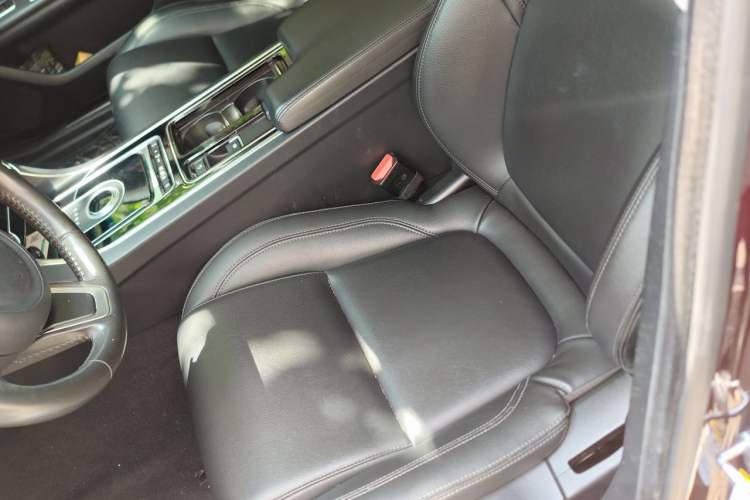Used Jaguar XFL 2020 XFL 2.0T P200 Two-Wheel-Drive Elite Edition Left Front Seat