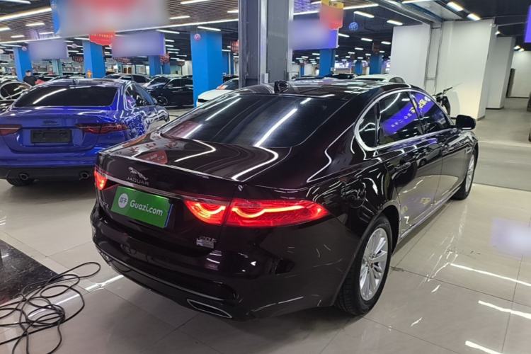 Used Jaguar XFL 2020 XFL 2.0T P200 Two-Wheel-Drive Windflower Edition Rear Right 45 Deg